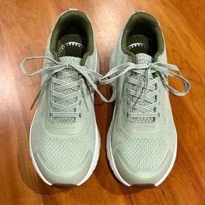 REVITALIGN Orthotic Women's Green Walking Sneakers -Roxi